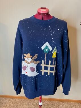 sweatshirt Vintage appliqué snowmen birdhouses broom